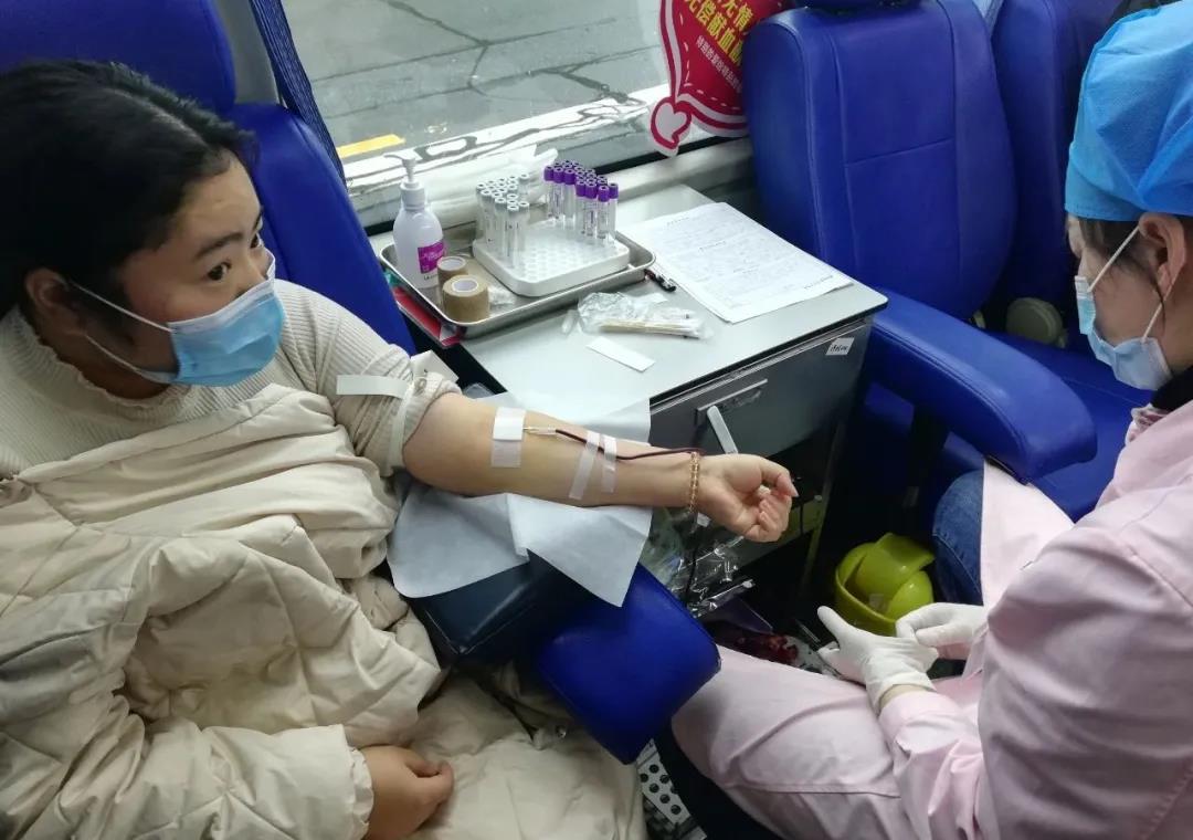 爱心献血，温暖中国，火博官方网站在行动！